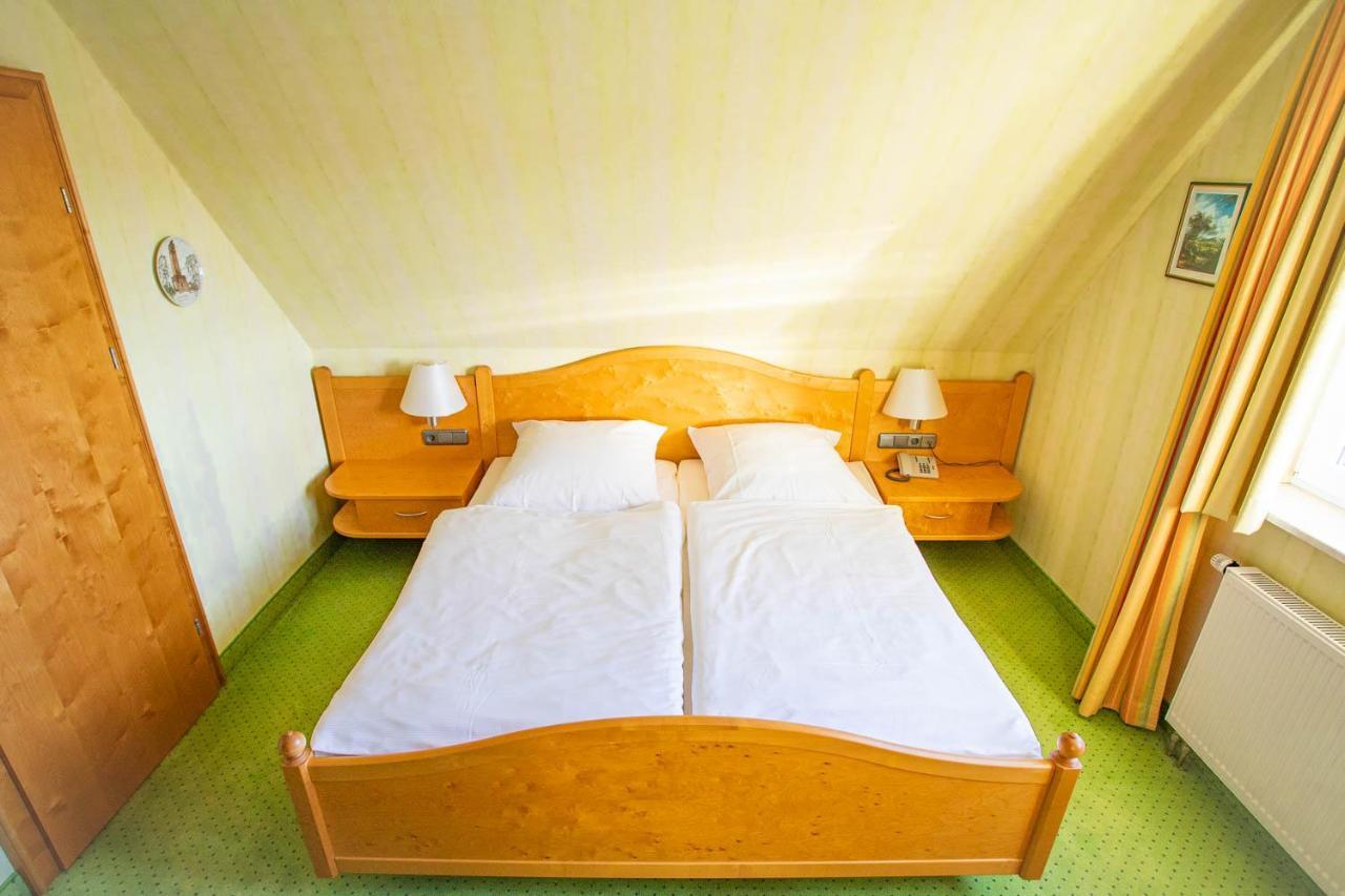 Hotel-Pension 埃施韦格 外观 照片
