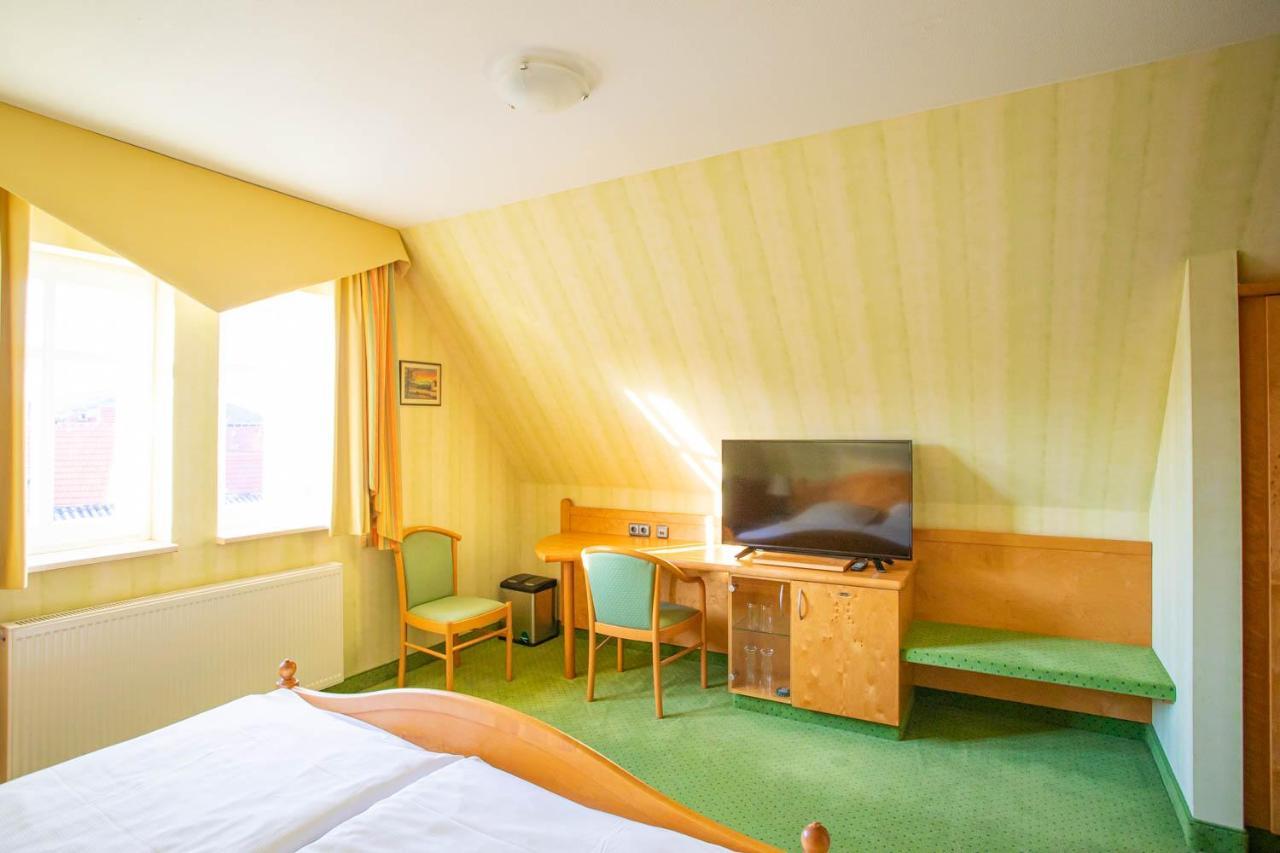 Hotel-Pension 埃施韦格 外观 照片