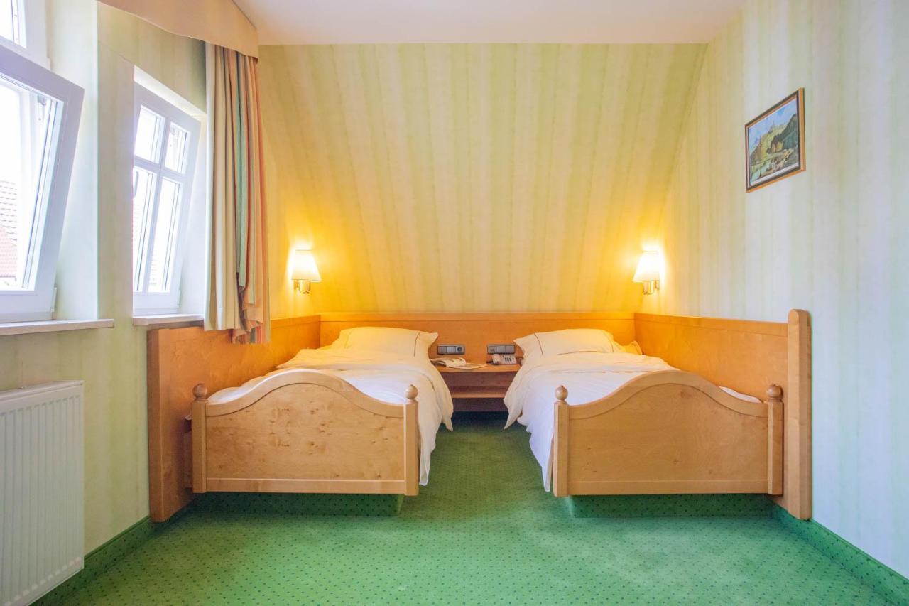 Hotel-Pension 埃施韦格 外观 照片