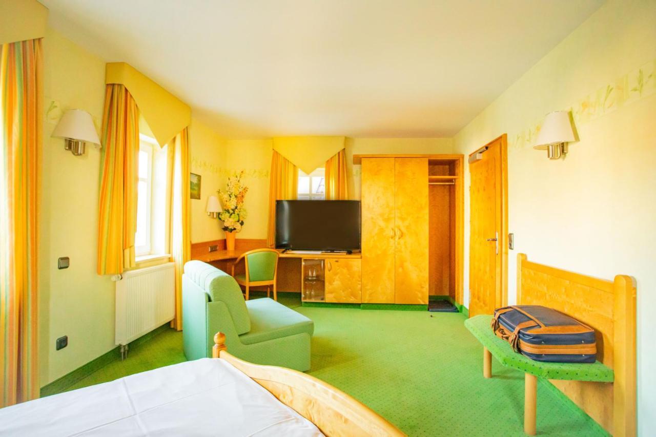 Hotel-Pension 埃施韦格 外观 照片